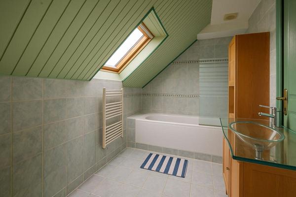 Maison Montval Sur Loir 8 pièce(s) 196 m2