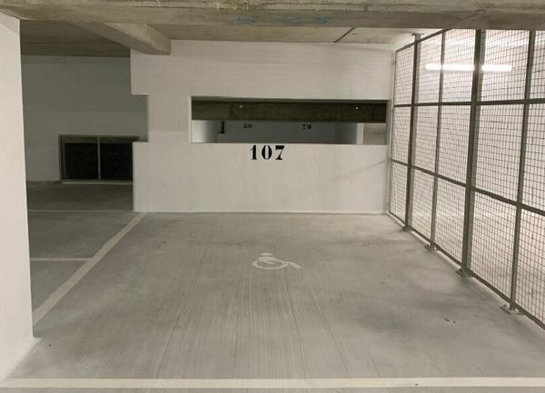 Stationnement à louer  •  Saint-Maur-des-Fossés