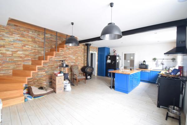 Une maison bercée par le murmure de la rivière à Mognéville 🏡