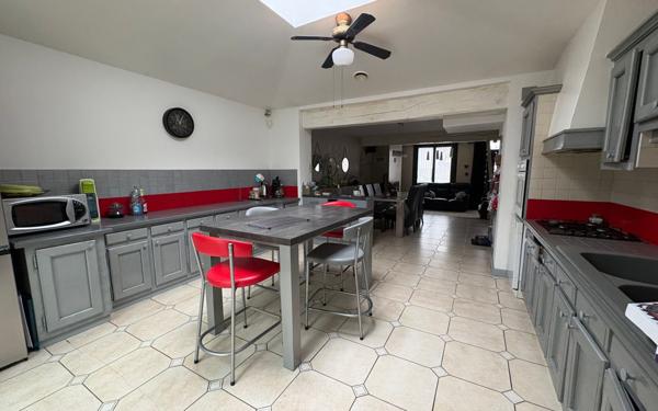 Maison à vendre    5 pièces • 170 m2 Amiens