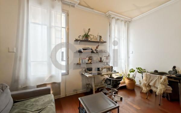 Appartement à vendre    1 pièce • 34,36 m2 Paris 20