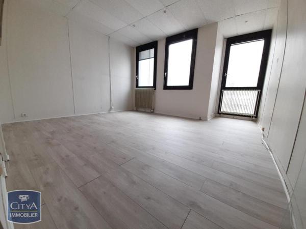 Local commercial à louer 157.5m²