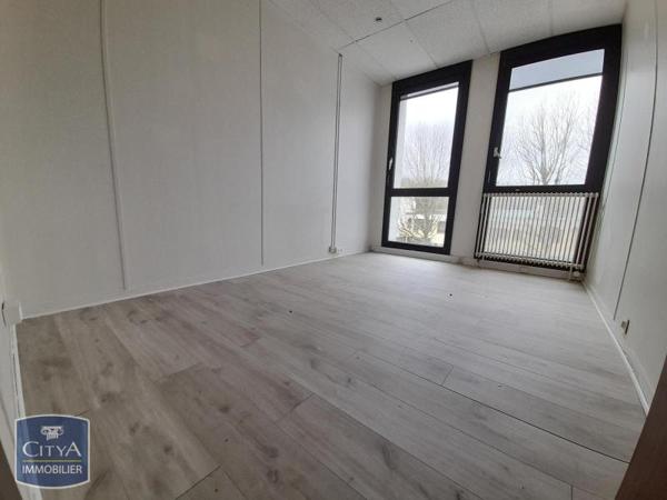 Local commercial à louer 157.5m²