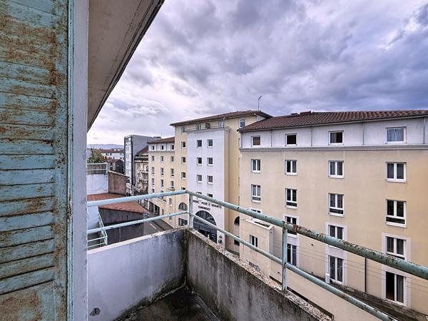 SOUS COMPROMIS VALENCE T3 rue Baudin avec cave et Balcon