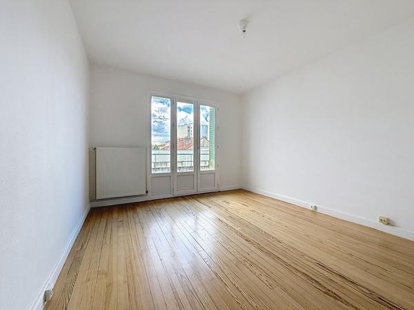 SOUS COMPROMIS VALENCE T3 rue Baudin avec cave et Balcon