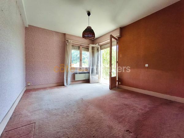 Vente
                Maison174,32 m² - 7 Pièces -
                    MONT DE MARSAN (40000)