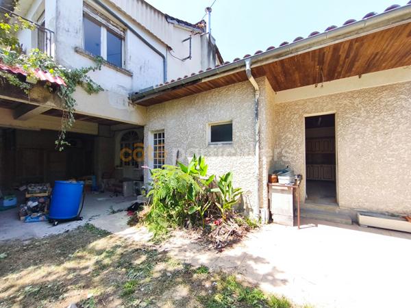 Vente
                Maison174,32 m² - 7 Pièces -
                    MONT DE MARSAN (40000)