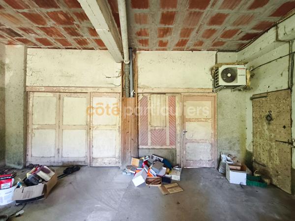 Vente
                Maison174,32 m² - 7 Pièces -
                    MONT DE MARSAN (40000)