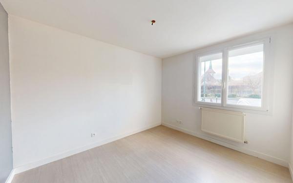 Appartement à vendre    4 pièces • 66,54 m2 Annecy