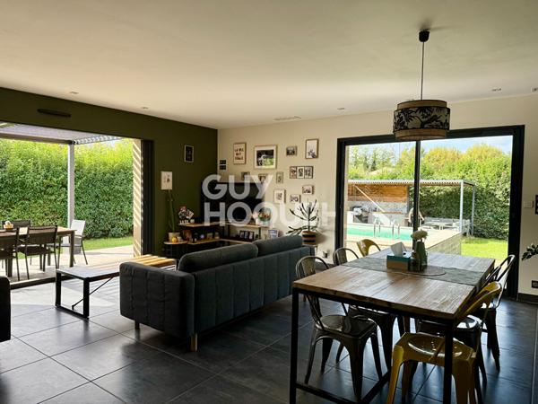 Maison Taillades 5 pièce(s) 121m2 garage et piscine