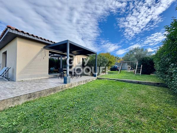 Maison Taillades 5 pièce(s) 121m2 garage et piscine