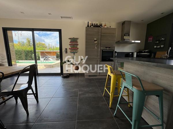 Maison Taillades 5 pièce(s) 121m2 garage et piscine