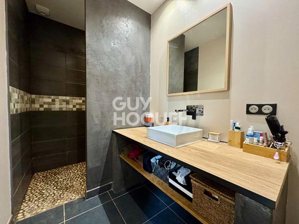 Maison Taillades 5 pièce(s) 121m2 garage et piscine