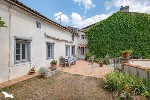 Maison à vendre |  Pons |  6 pièces | 146 m²