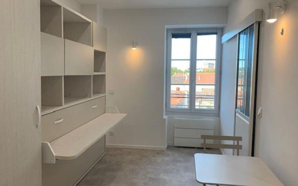 Appartement à louer    1 pièce • 17,38 m2 Nîmes