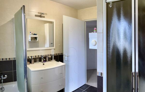 Maison T5 de plain-pied aux portes de la BILLONIERE