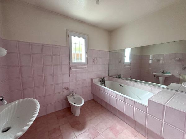 Maison vie de plain pied Chateau Gontier Sur Mayenne 5 pièce(s) 110 m2