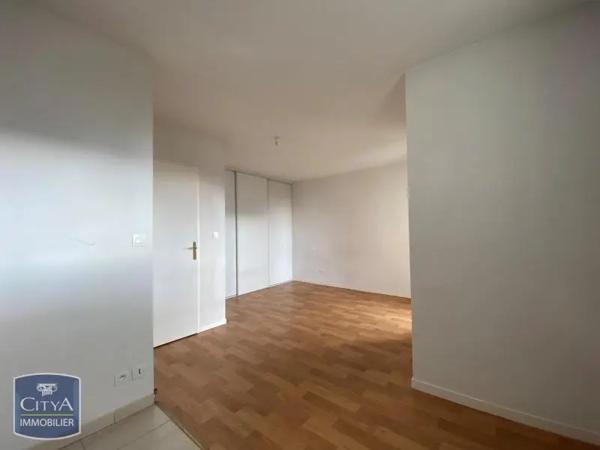 Appartement à louer 1 pièce 23.33m² Lucé (28110)