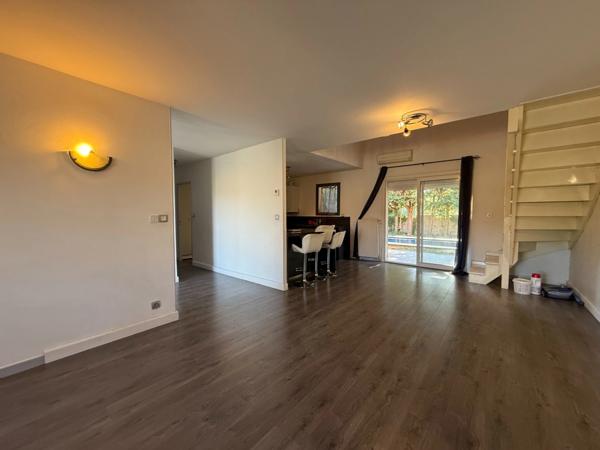 Maison à vendre 5 pièces 450m² de terrain piscine ()