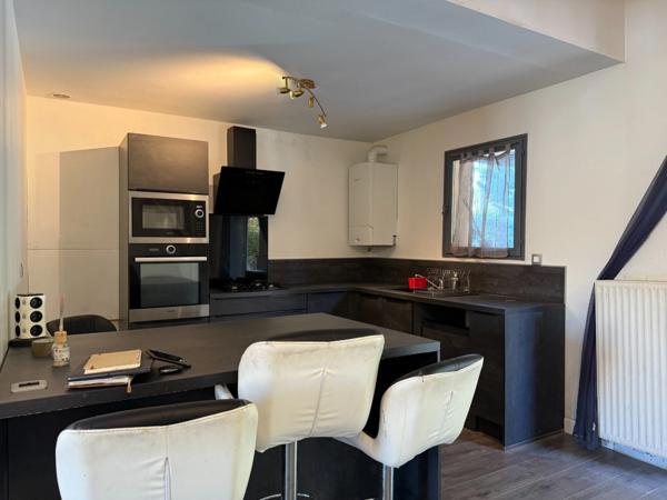 Maison à vendre 5 pièces 450m² de terrain piscine ()