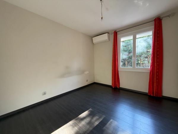 Maison à vendre 5 pièces 450m² de terrain piscine ()