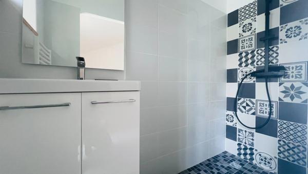 Dpt Finistère (29), à vendre QUIMPER maison / appartement de 100 m² habitable - Terrasse - Parking