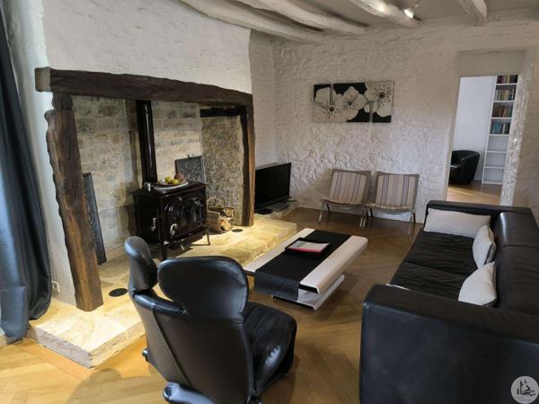 Ensemble en pierre maison et gîte
