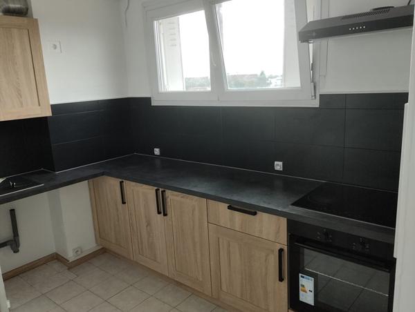 Appartement Le Bourget 3 pièce(s) 62.58 m2