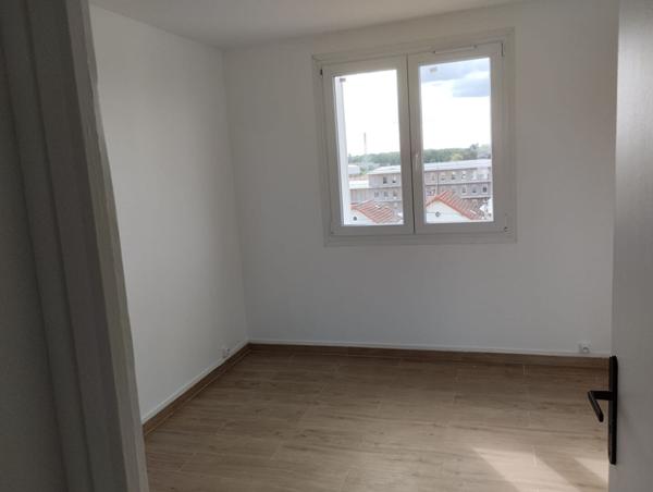 Appartement Le Bourget 3 pièce(s) 62.58 m2