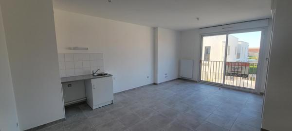T3 en R+1 avec BALCON + 2 PARKINGS