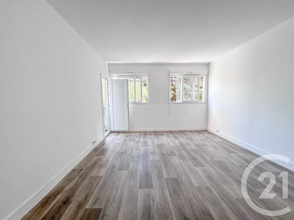 Appartement F3 à vendre  3 pièces - 57 m 2   AUBERGENVILLE  - 78