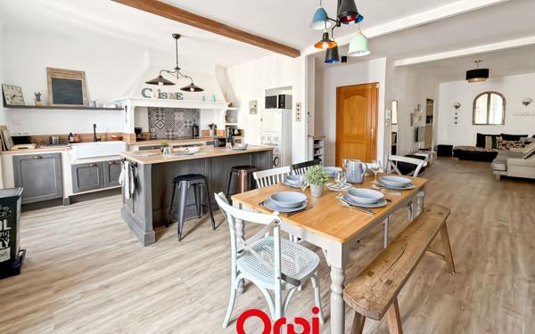 Appartement à vendre    3 pièces • 72 m2 Bandol