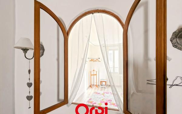 Appartement à vendre    3 pièces • 72 m2 Bandol