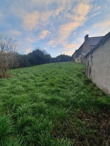 Terrain à Batir à vendre à Merdrignac dans les Côtes-d'Armor (22230), ref : 121/950