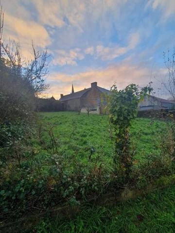 Terrain à Batir à vendre à Merdrignac dans les Côtes-d'Armor (22230), ref : 121/950