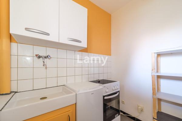 Studio quartier ste marie