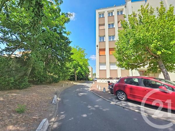 Appartement F3 à vendre  3 pièces - 56,27 m 2   COLOMBES  - 92