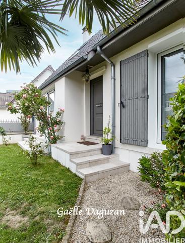 Maison à vendre 6 pièces 171 m² Le Chesnay-Rocquencourt