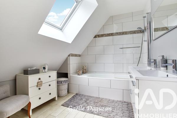Maison à vendre 6 pièces 171 m² Le Chesnay-Rocquencourt