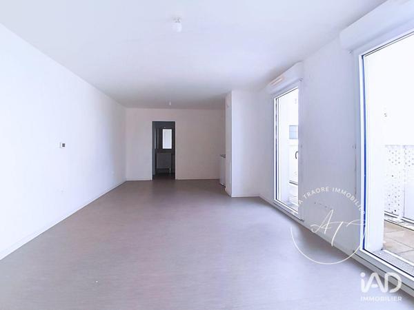 Location appartement 1 pièce 35 m² Évry