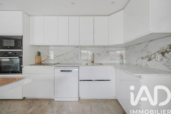 Maison à vendre 5 pièces 141,99 m² Noisy-le-Grand
