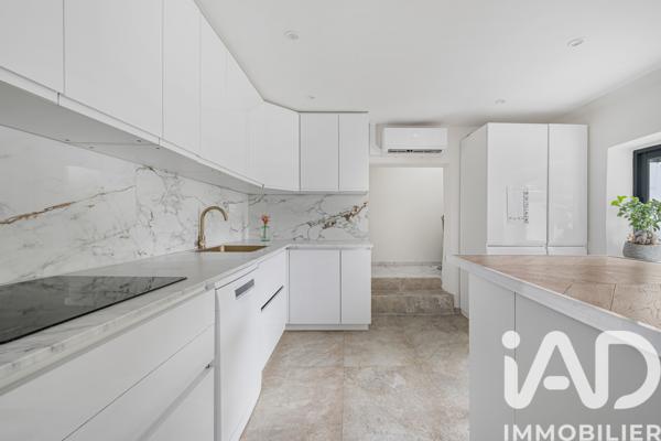 Maison à vendre 5 pièces 141,99 m² Noisy-le-Grand