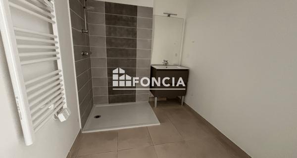 Location Appartement 2 pièces 41.78 m² - Morières-lès-avignon 84310