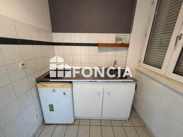 Location Studio 29.69 m² - 74 COURS DOCTEUR LONG Lyon 69003