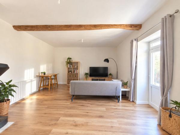 Maison de plain pieds à vendre - centre ville de Surgères