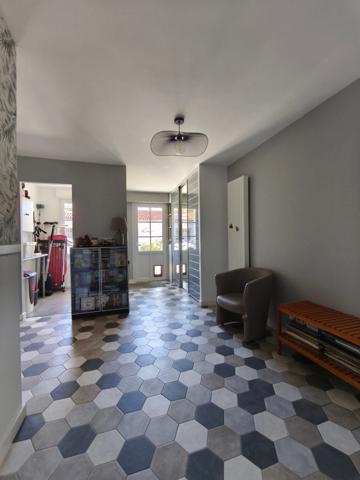 Maison de plain pieds à vendre - centre ville de Surgères