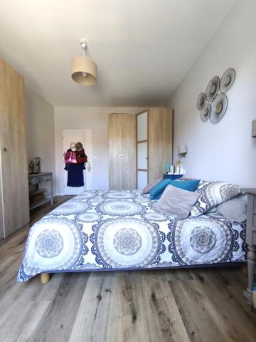 Maison de plain pieds à vendre - centre ville de Surgères