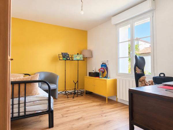 Maison de plain pieds à vendre - centre ville de Surgères