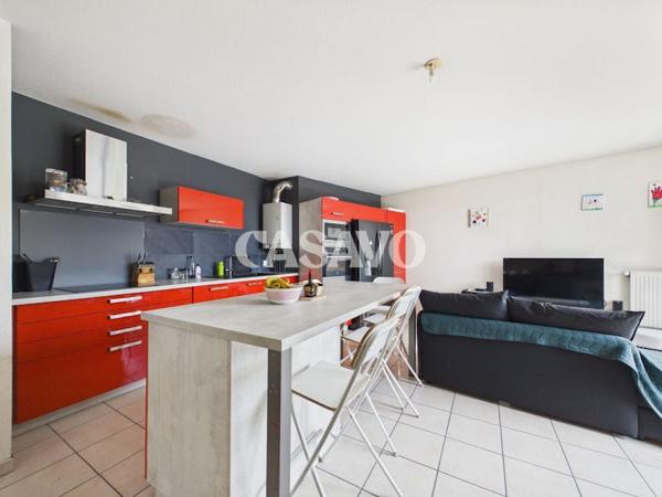 Vente Appartement 4 pièces de 77m² - 69150 Décines-Charpieu