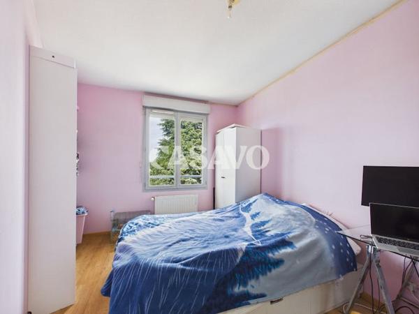 Vente Appartement 4 pièces de 77m² - 69150 Décines-Charpieu